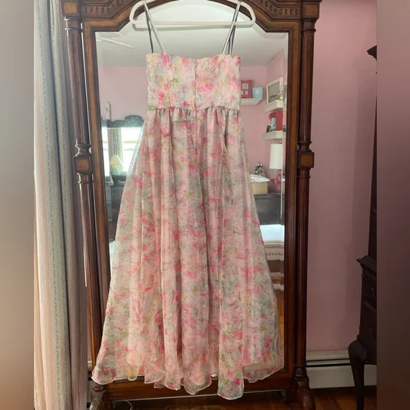 ML Monique Lhuillier Floral Crinkled Organza Maxi Dress - Picture 3 of 10